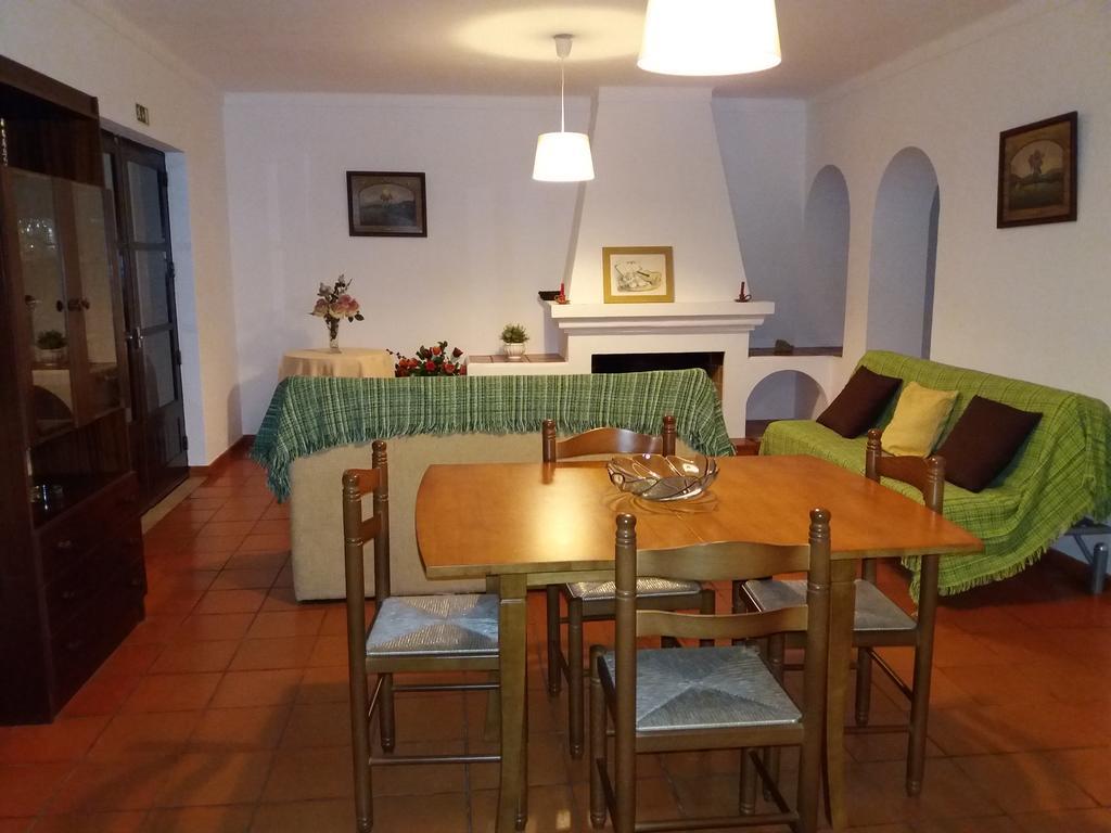 Alojamentos Vitinho 2 - Vila Nova Milfontes Вила-Нова-де-Мильфонт Экстерьер фото